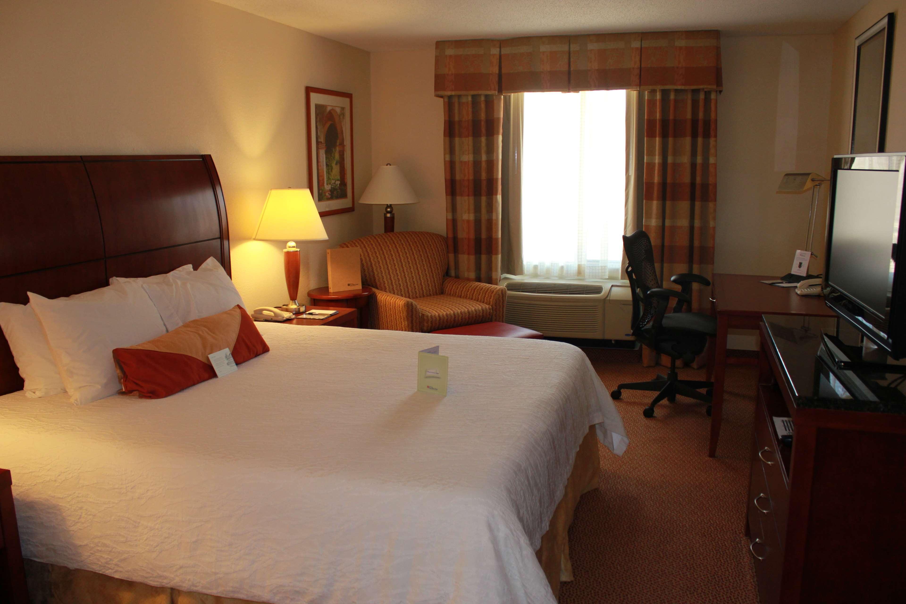 Hilton Garden Inn Starkville Room photo