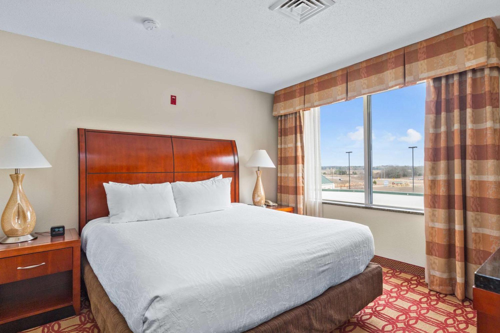 Hilton Garden Inn Starkville Exterior photo