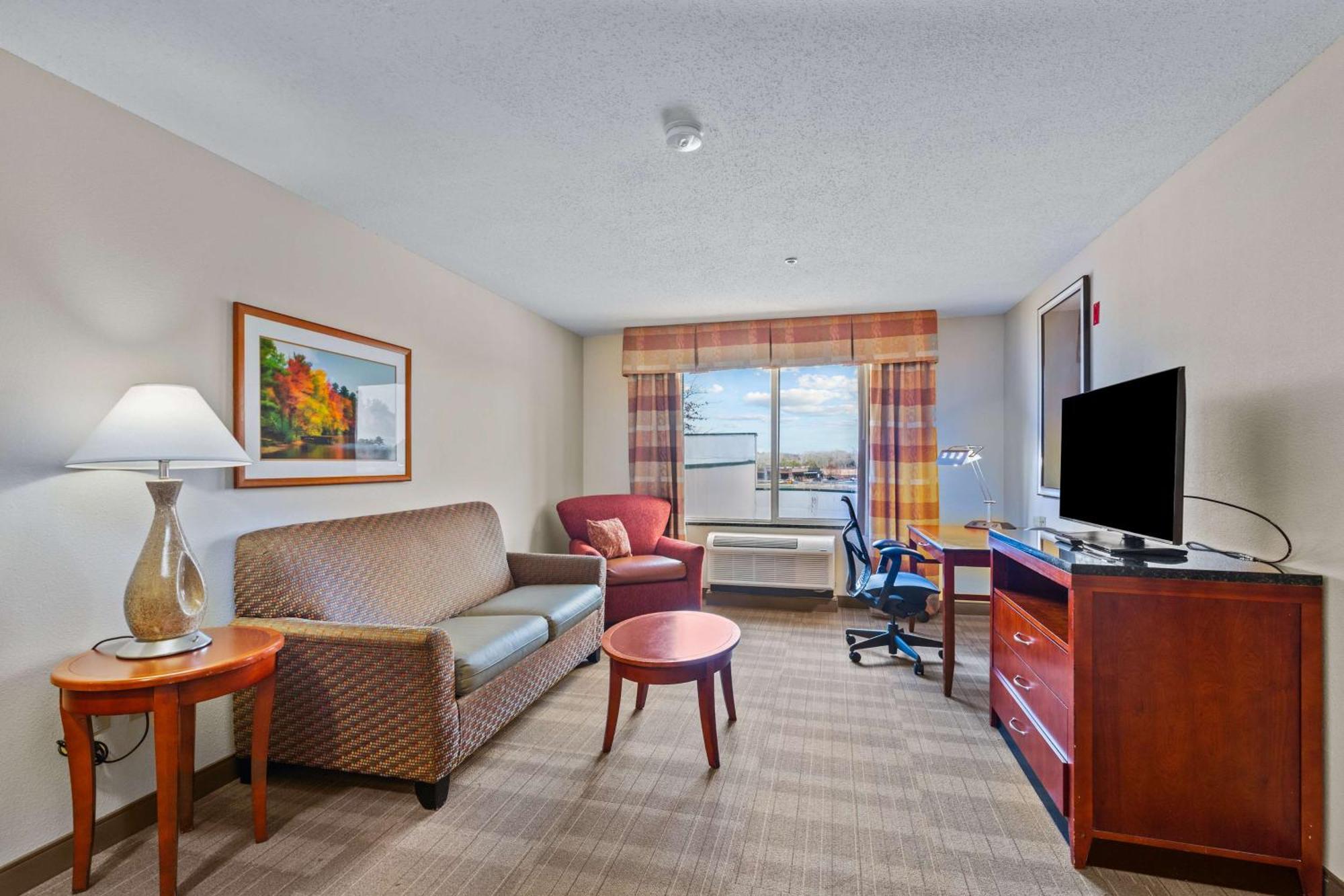 Hilton Garden Inn Starkville Exterior photo