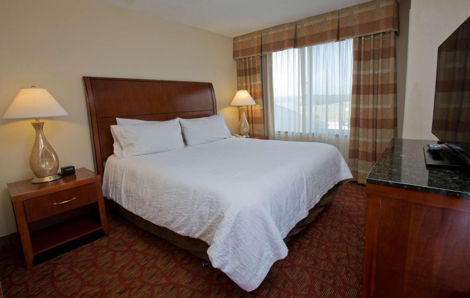 Hilton Garden Inn Starkville Exterior photo