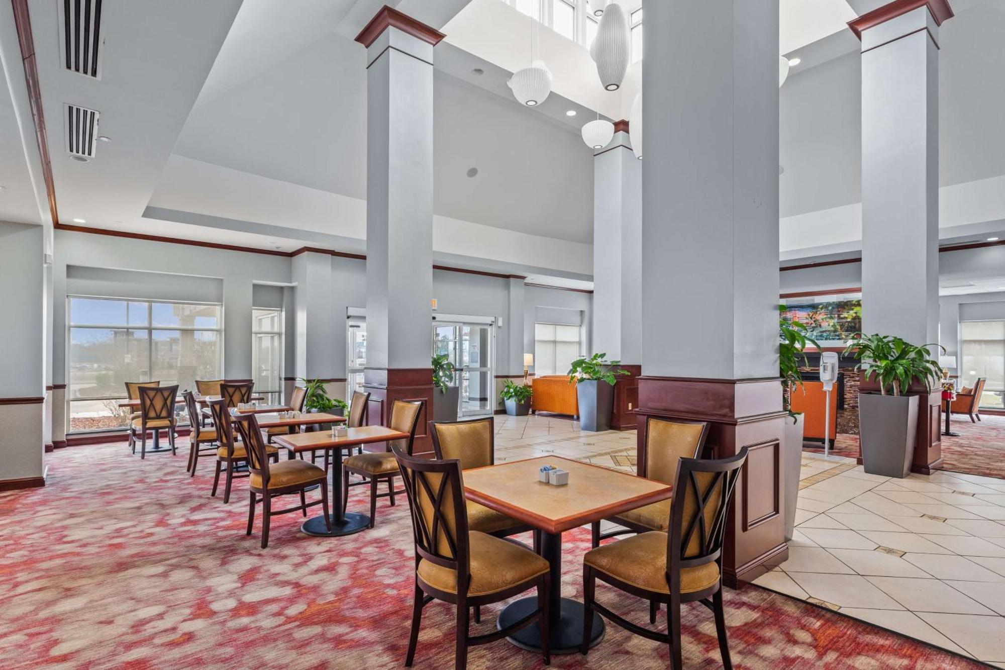 Hilton Garden Inn Starkville Exterior photo