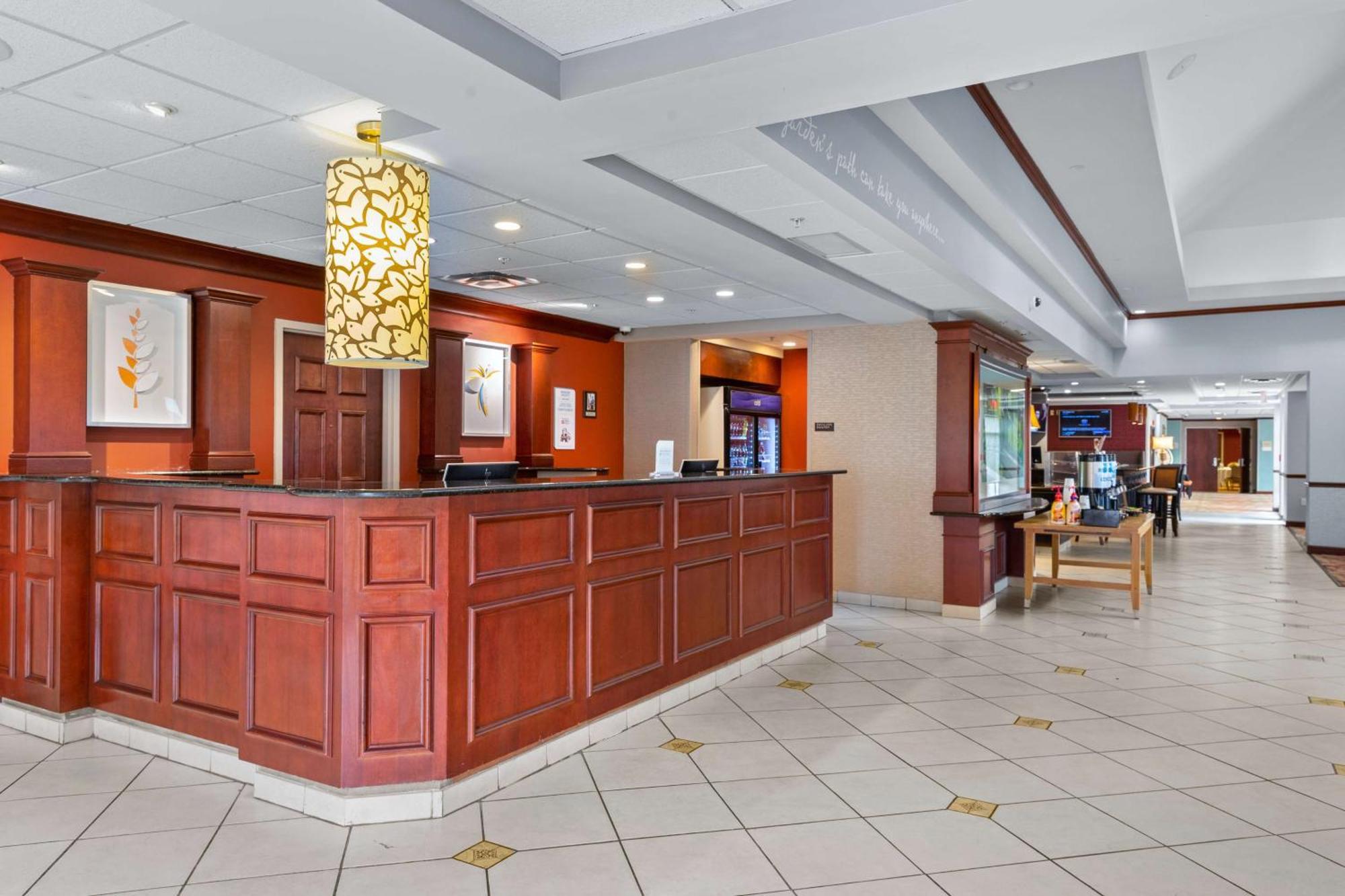 Hilton Garden Inn Starkville Exterior photo