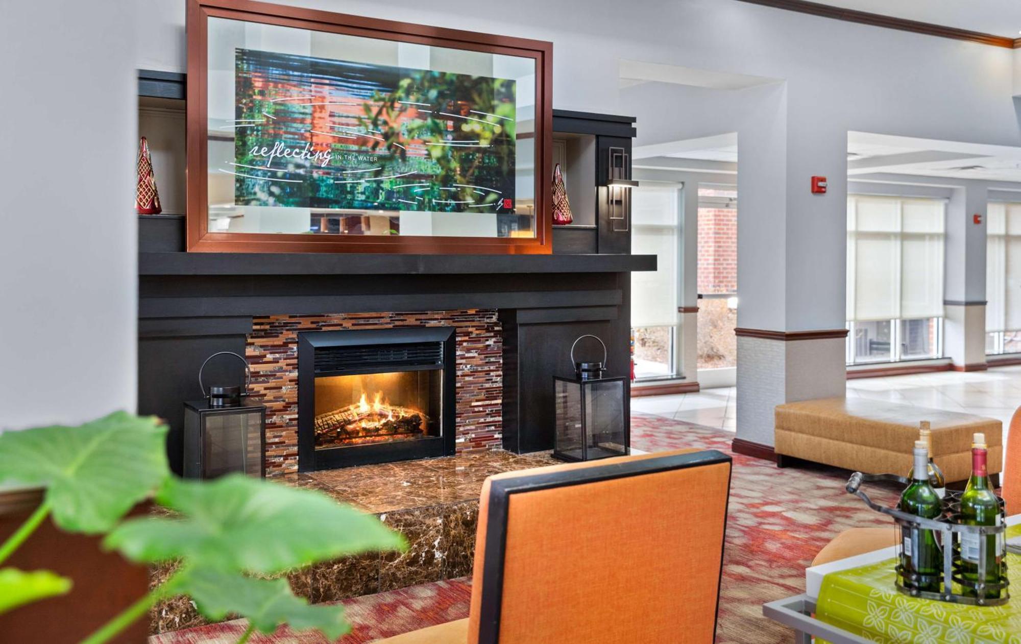 Hilton Garden Inn Starkville Exterior photo