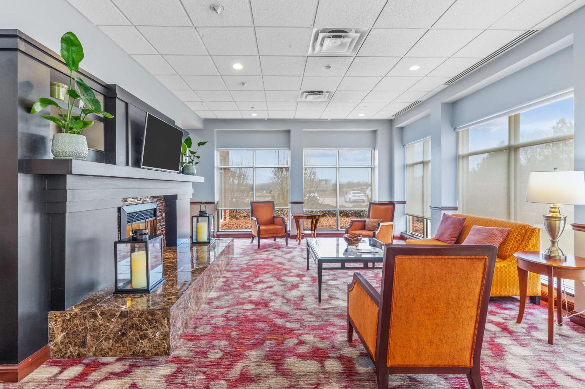 Hilton Garden Inn Starkville Exterior photo